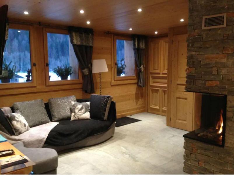 Rent in ski resort 2 room apartment sleeping corner 4 people - Chalet Perriades - Le Grand Bornand - Living room