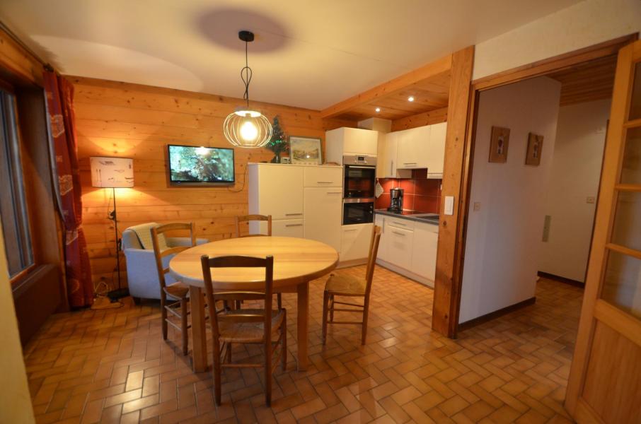 Rent in ski resort 2 room apartment 4 people - L'Eperviere - Le Grand Bornand - Living room