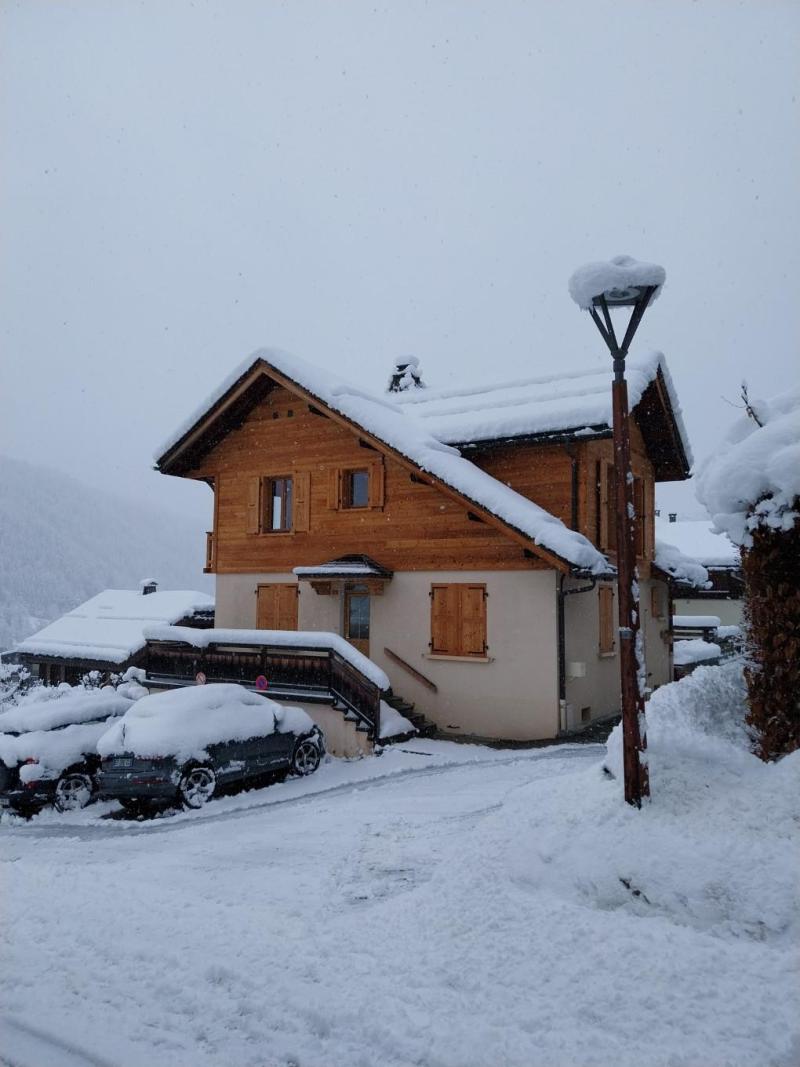 Ski verhuur Le Gentiane - Le Grand Bornand - Buiten winter