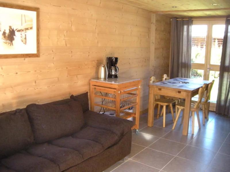 Rent in ski resort 3 room chalet 4 people - Petit Chalet - Le Grand Bornand - Living room
