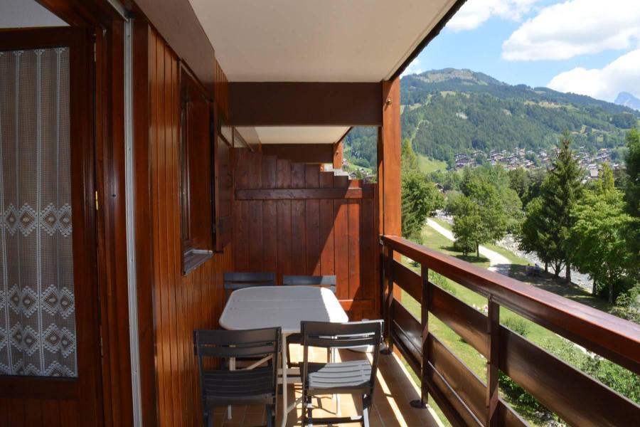 Location au ski Studio cabine 6 personnes (014) - Résidence Alpina - Le Grand Bornand - Balcon