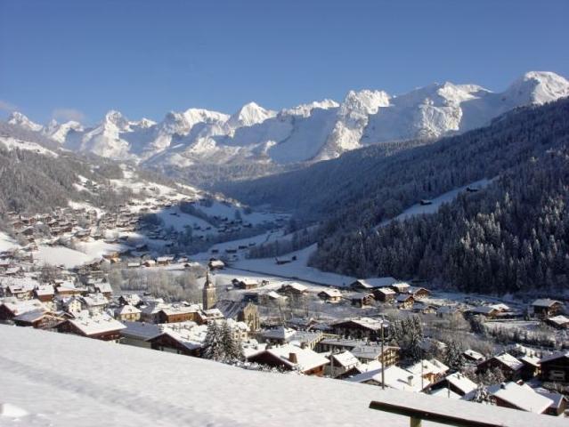 Vacanze in montagna Résidence Bellachat - Le Grand Bornand - Esteriore inverno