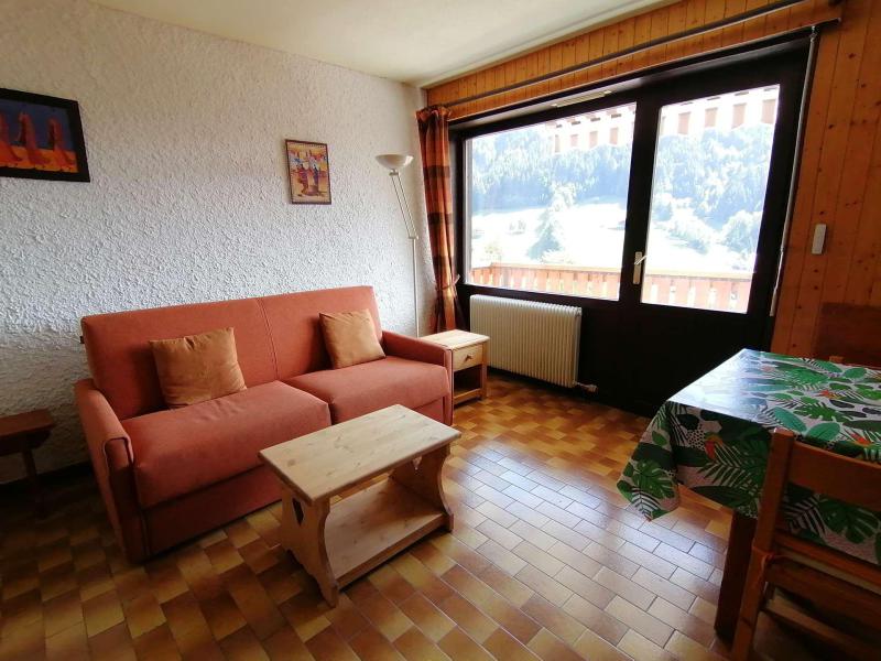 Rent in ski resort 2 room apartment 4 people (190-1k) - Résidence Belvédère - Le Grand Bornand - Living room