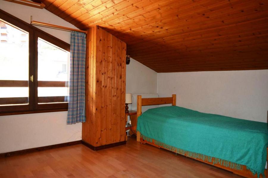 Wynajem na narty Apartament 3 pokojowy z antresolą 6 osób (2C) - Résidence Chanteneige - Le Grand Bornand - Kabina