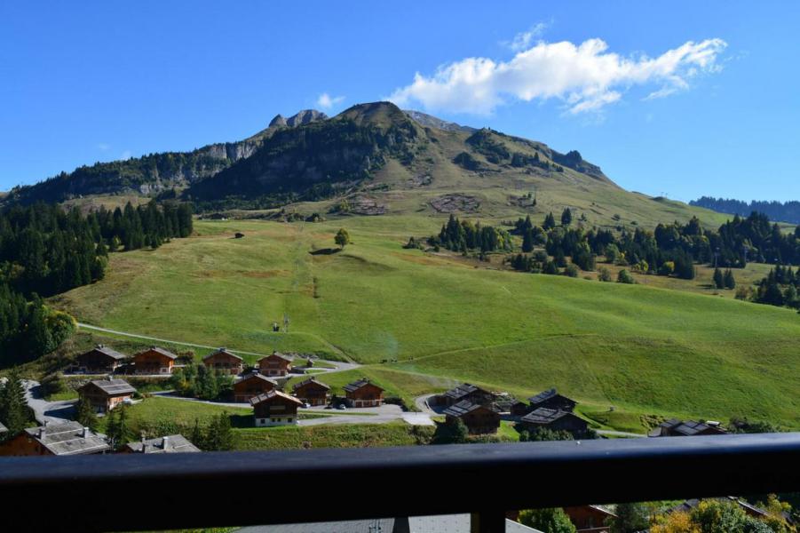 Ski verhuur Appartement 3 kamers mezzanine 6 personen (2C) - Résidence Chanteneige - Le Grand Bornand - Balkon