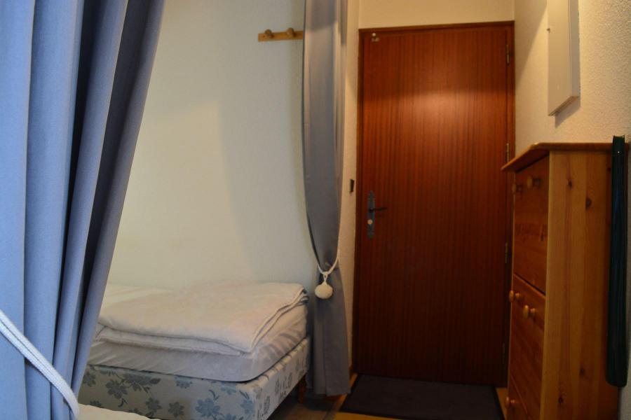 Rent in ski resort 2 room apartment sleeping corner 6 people (017) - Résidence Isatis - Le Grand Bornand - Bedroom