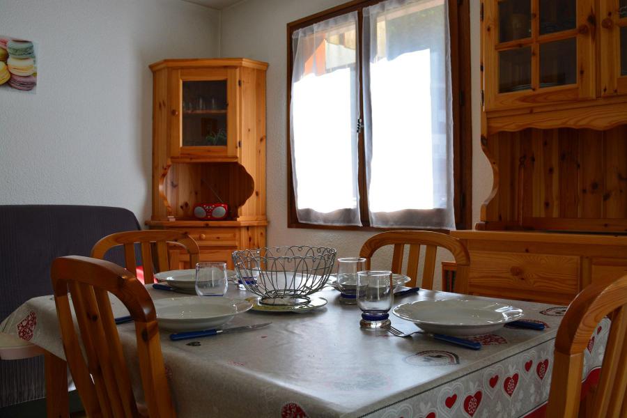 Alquiler al esquí Apartamento cabina 2 piezas para 6 personas (017) - Résidence Isatis - Le Grand Bornand - Estancia