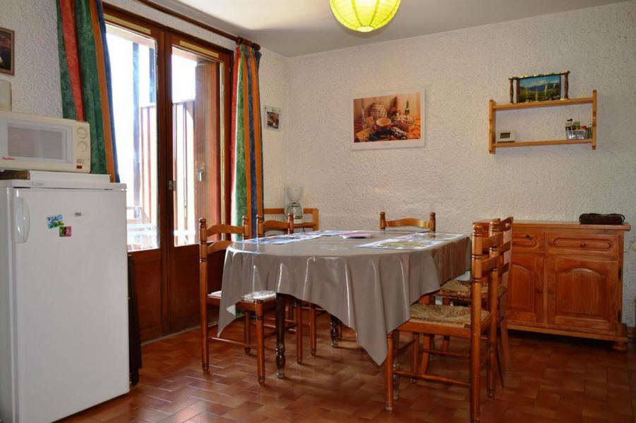 Ski verhuur Appartement 2 kamers 6 personen (524) - Résidence Jalouvre - Le Grand Bornand - Woonkamer