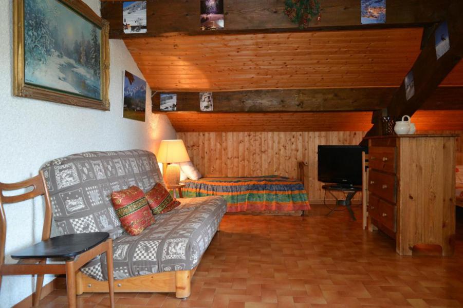 Ski verhuur Appartement 2 kamers 6 personen (524) - Résidence Jalouvre - Le Grand Bornand - Woonkamer