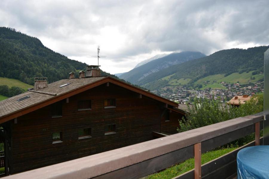 Alquiler al esquí Estudio -espacio montaña- para 4 personas (002) - Résidence l'Eparvi - Le Grand Bornand - Balcón