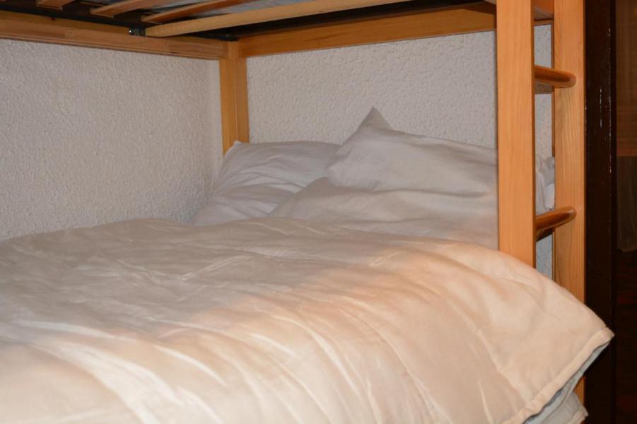 Rent in ski resort Studio sleeping corner 4 people - Résidence l'Orée des Pistes - Le Grand Bornand - Bunk beds
