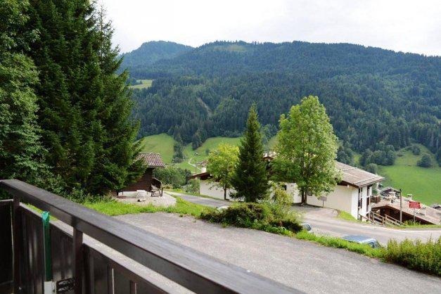 Alquiler al esquí Estudio -espacio montaña- para 4 personas (02) - Résidence la Clairière - Le Grand Bornand - Balcón