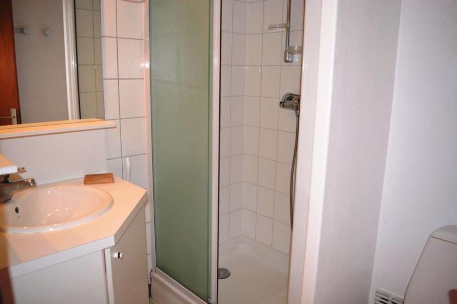 Skiverleih 2-Zimmer-Appartment für 4 Personen (SSE) - Résidence la Vardase - Le Grand Bornand - Badezimmer