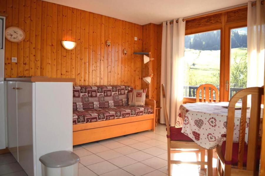 Skiverleih 2-Zimmer-Appartment für 4 Personen (SSE) - Résidence la Vardase - Le Grand Bornand - Wohnzimmer