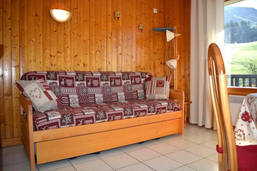 Skiverleih 2-Zimmer-Appartment für 4 Personen (SSE) - Résidence la Vardase - Le Grand Bornand - Wohnzimmer