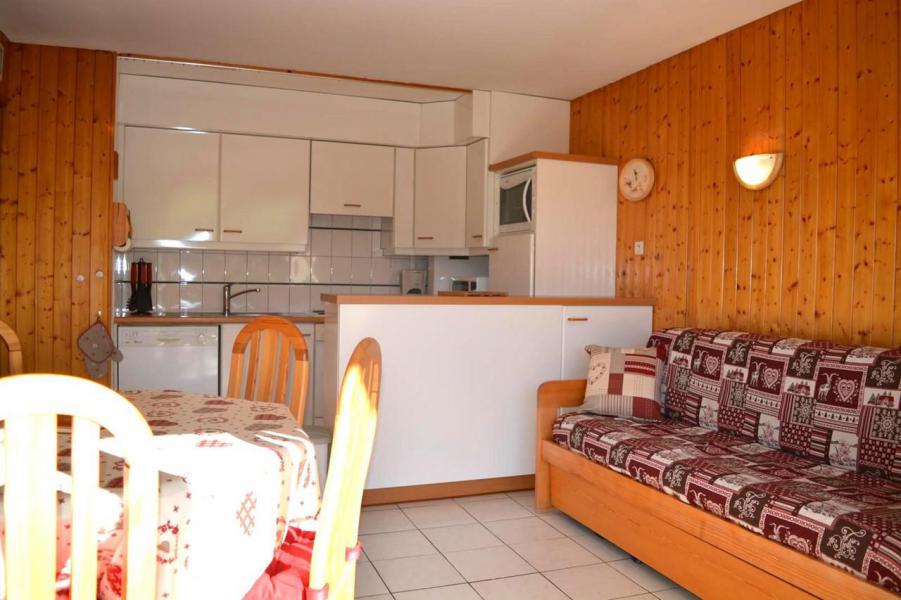 Ski verhuur Appartement 2 kamers 4 personen (SSE) - Résidence la Vardase - Le Grand Bornand - Woonkamer