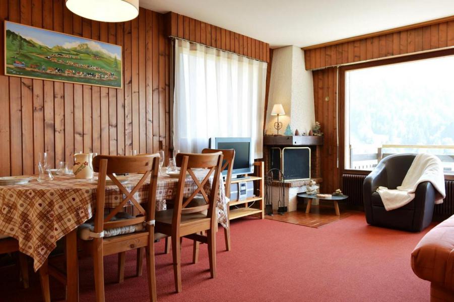 Rent in ski resort 3 room apartment 6 people (E) - Résidence le Caribou - Le Grand Bornand - Living room