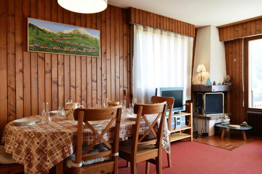 Ski verhuur Appartement 3 kamers 6 personen (E) - Résidence le Caribou - Le Grand Bornand - Woonkamer