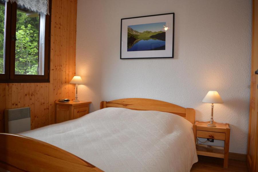 Rent in ski resort 2 room apartment sleeping corner 5 people (A06) - Résidence le Catalpa - Le Grand Bornand - Bedroom