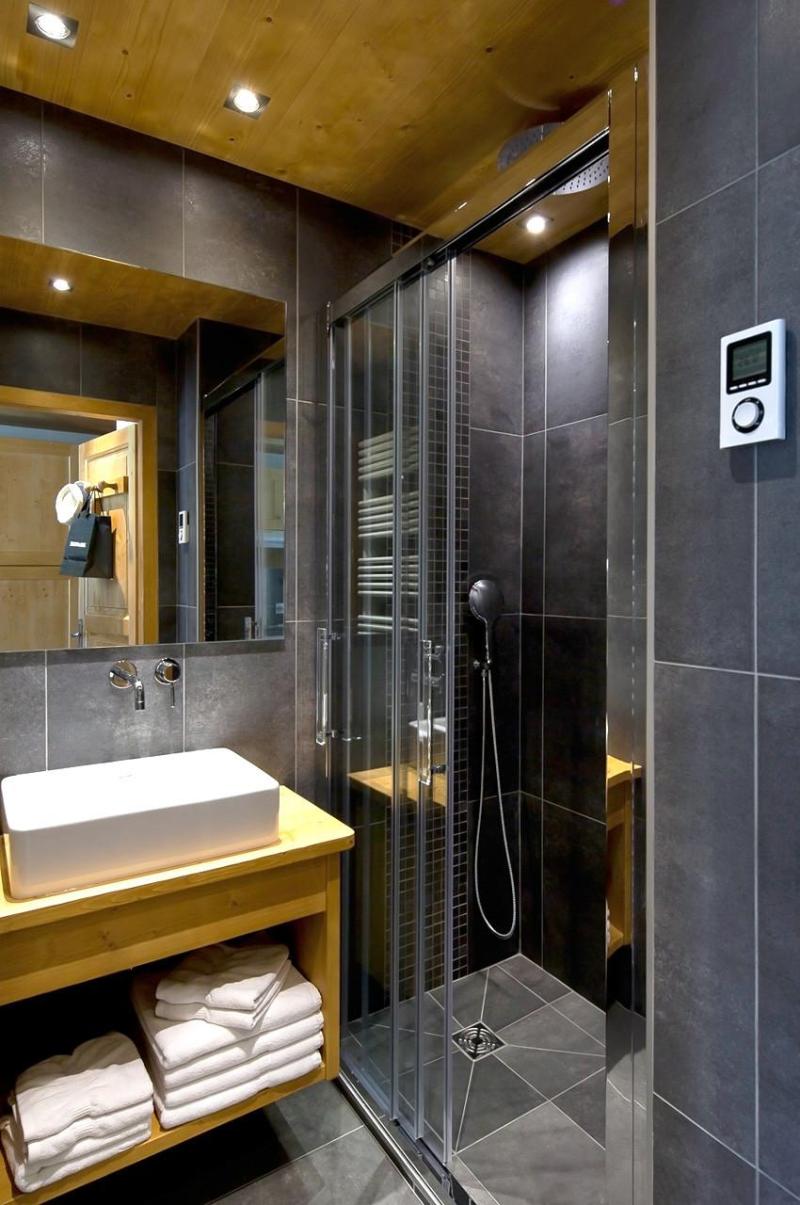 Rent in ski resort Studio 4 people (006) - Résidence le Danay - Le Grand Bornand - Shower room