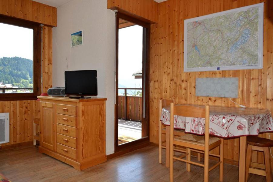 Ski verhuur Studio cabine 4 personen (021) - Résidence le Kodiac - Le Grand Bornand - Woonkamer