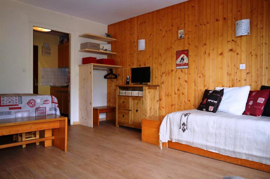 Ski verhuur Studio 4 personen (1B) - Résidence le Planay - Le Grand Bornand - Woonkamer