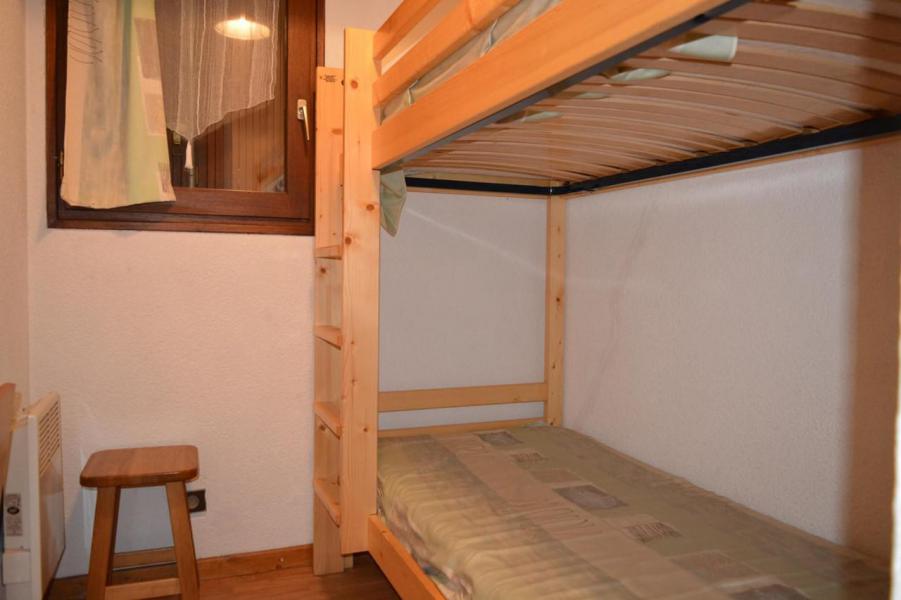 Rent in ski resort Studio cabin 4 people (D0) - Résidence le Sherpa - Le Grand Bornand - Bunk beds