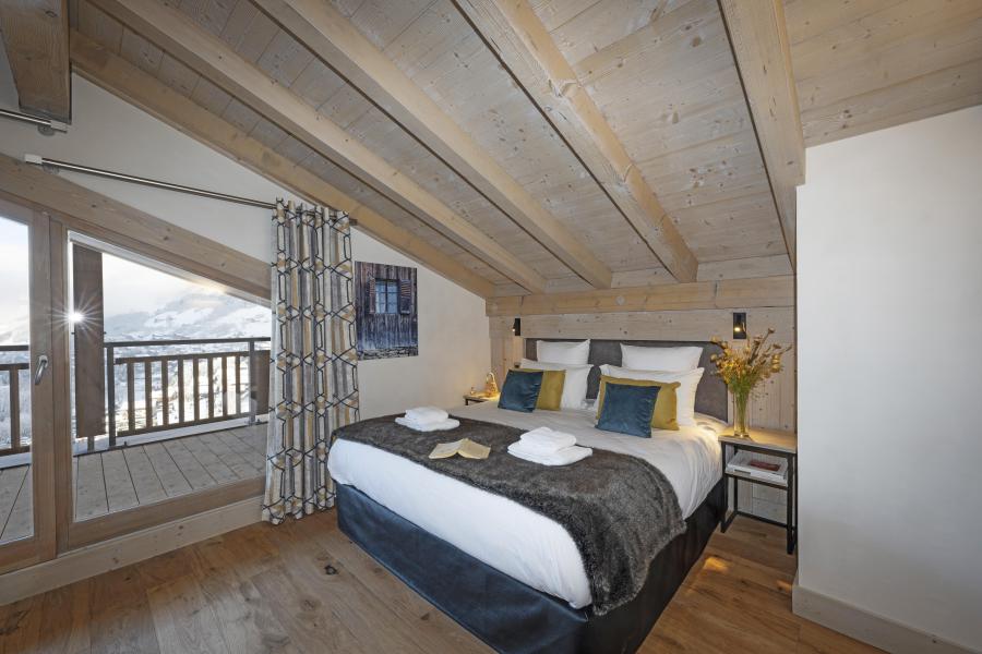 Rent in ski resort 3 room duplex apartment 6 people - Résidence les Chalets de Joy - Le Grand Bornand - Bedroom under mansard