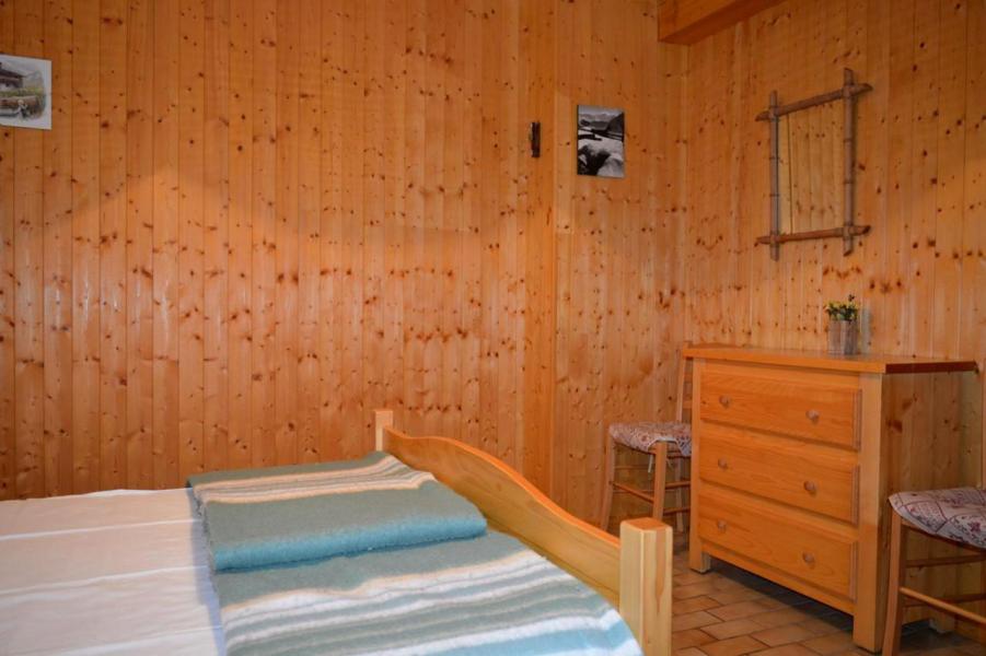 Rent in ski resort 3 room apartment 6 people (02) - Résidence les Flocons - Le Grand Bornand - Bedroom