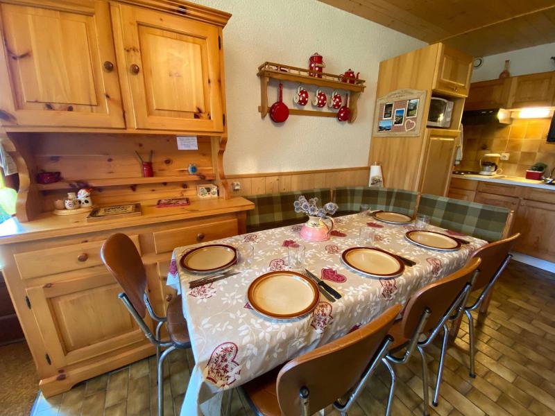 Ski verhuur Studio bergnis 4 personen (450-03) - Résidence les Flocons - Le Grand Bornand - Woonkamer