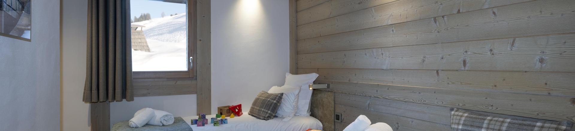 Rent in ski resort 3 room apartment 6 people (confort) - Résidence le Roc des Tours - Le Grand Bornand - Bedroom