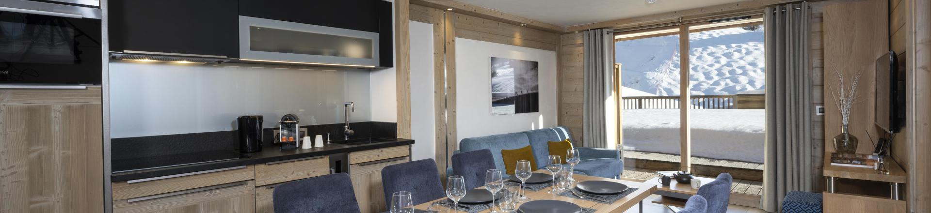 Rent in ski resort 3 room apartment 6 people (confort) - Résidence le Roc des Tours - Le Grand Bornand - Dining area