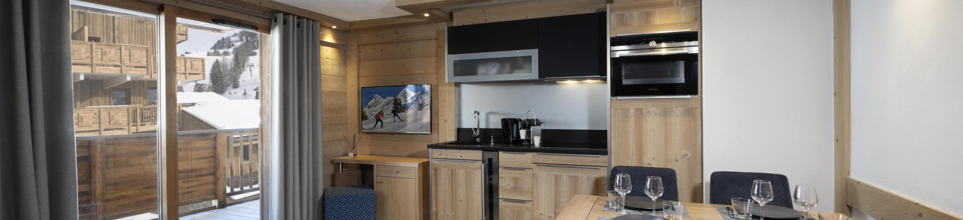 Rent in ski resort Résidence le Roc des Tours - Le Grand Bornand - Living room