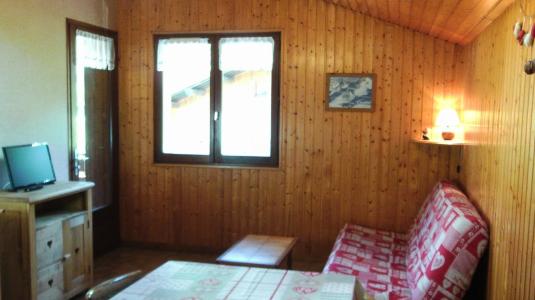 Rent in ski resort 3 room apartment 6 people (1) - Chalet Charvin - Le Grand Bornand - Living room
