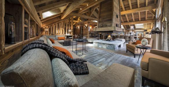 Rent in ski resort 7 room triplex chalet 16 people - Chalet la Ferme de Juliette - Le Grand Bornand - Living room