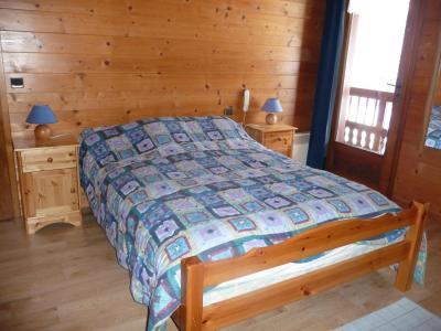 Rent in ski resort 5 room chalet 9 people - Chalet le Bervonne - Le Grand Bornand - Bedroom