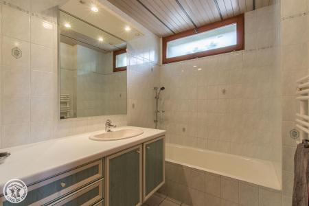 Rent in ski resort 6 room apartment 10 people (305) - Chalet le Camy - Le Grand Bornand - Bathroom