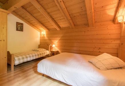 Rent in ski resort 7 room duplex chalet 14 people - Chalet le Marjency - Le Grand Bornand - Cabin