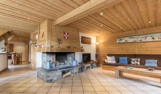 Rent in ski resort 7 room duplex chalet 14 people - Chalet le Marjency - Le Grand Bornand - Living room