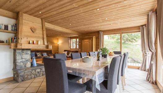 Location au ski Chalet le Marjency - Le Grand Bornand - Coin repas