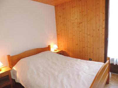 Rent in ski resort 5 room apartment sleeping corner 11 people (11) - Chalet le Sommard - Le Grand Bornand - Bedroom