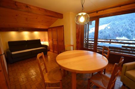 Wynajem na narty Apartament 2 pokojowy 4 osób - L'Eperviere - Le Grand Bornand - Pokój gościnny