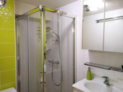 Rent in ski resort 3 room duplex apartment 6 people (GB170-89) - La Résidence Bellachat - Le Grand Bornand - Shower room