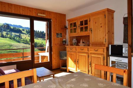 Rent in ski resort Studio cabin 5 people (009) - La Résidence l'Etoile des Neiges - Le Grand Bornand - Living room