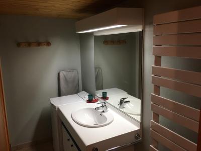 Alquiler al esquí Apartamento 3 piezas para 7 personas - Maison de l'Envers - Le Grand Bornand - Cuarto de ducha