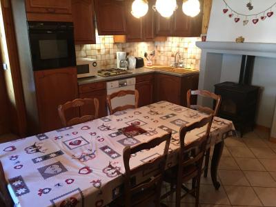 Rent in ski resort Maison de l'Envers - Le Grand Bornand - Living room