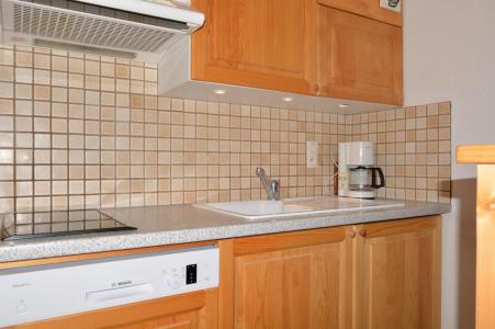 Wynajem na narty Apartament 3 pokojowy z antresolą 6 osób (2C) - Résidence Chanteneige - Le Grand Bornand - Aneks kuchenny