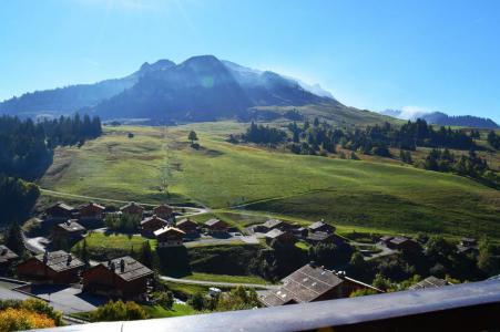 Alquiler al esquí Apartamento cabina para 4 personas (5E) - Résidence Chanteneige - Le Grand Bornand - Balcón