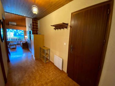 Rent in ski resort 2 room apartment 5 people (3D) - Résidence Charme - Le Grand Bornand - Corridor