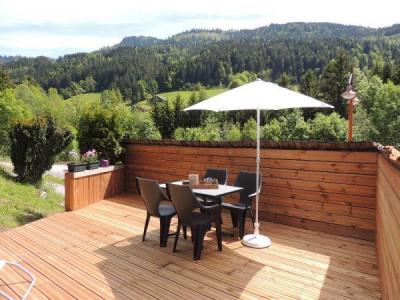 Rent in ski resort Résidence la Duche - Le Grand Bornand - Terrace-garden